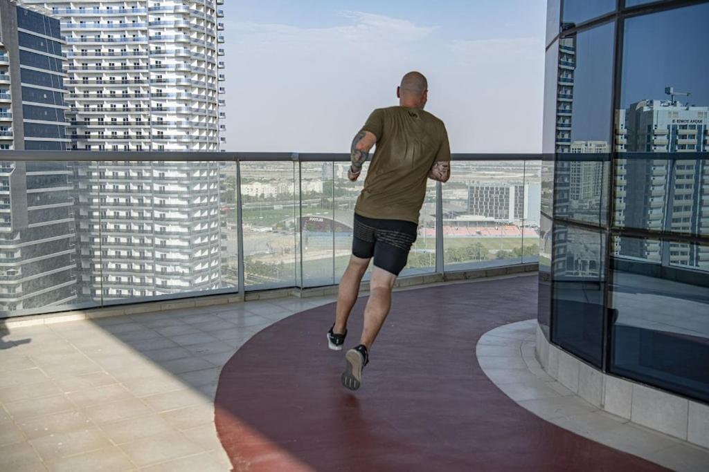 Studio In The Heart Of Sports City -Great View & Amenities! Dubai Bagian luar foto