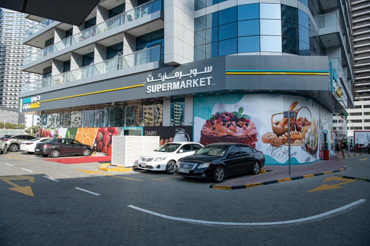 Studio In The Heart Of Sports City -Great View & Amenities! Dubai Bagian luar foto
